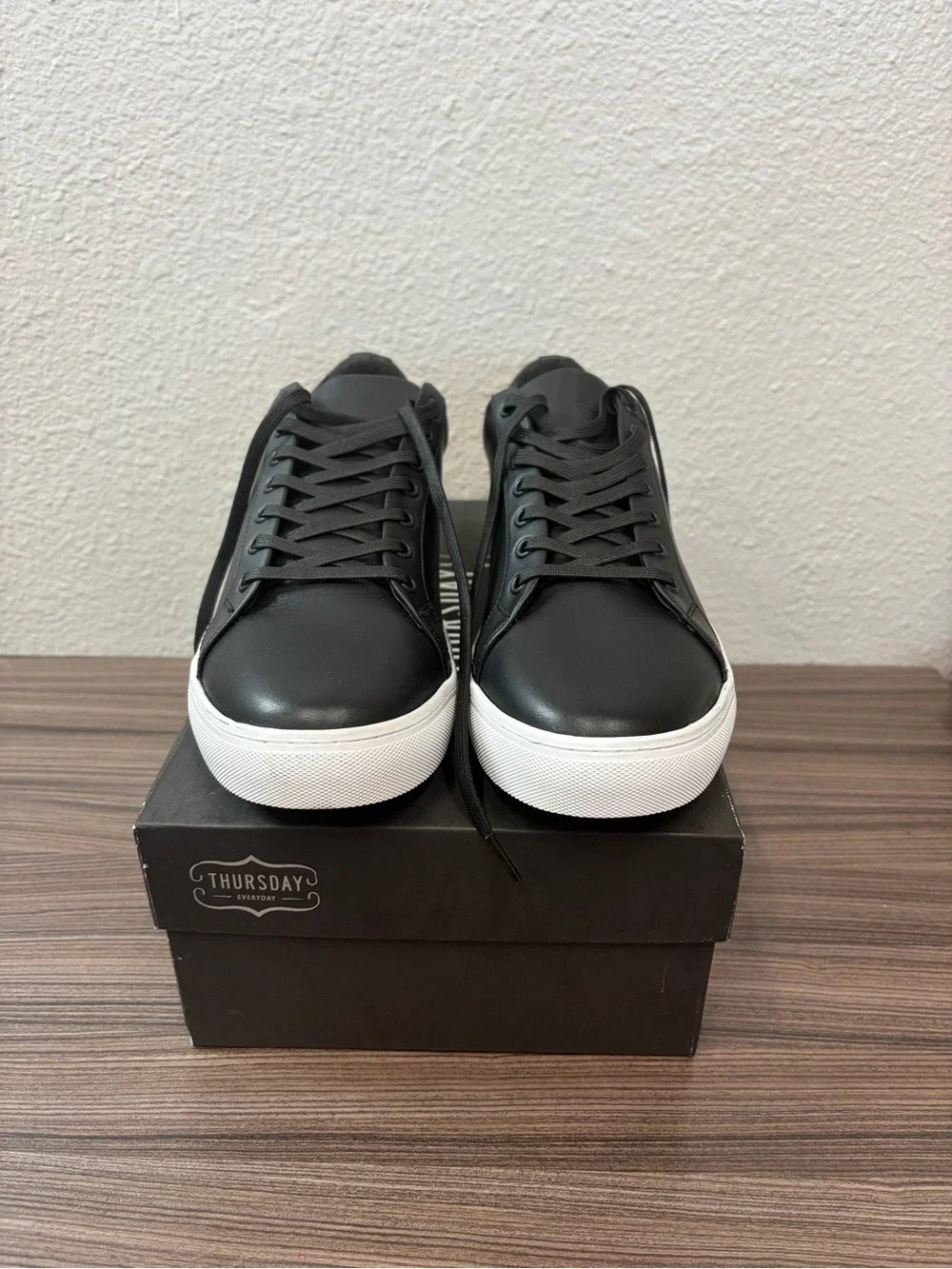Men's Thursday Black Low-Top Sneakers with White Sole